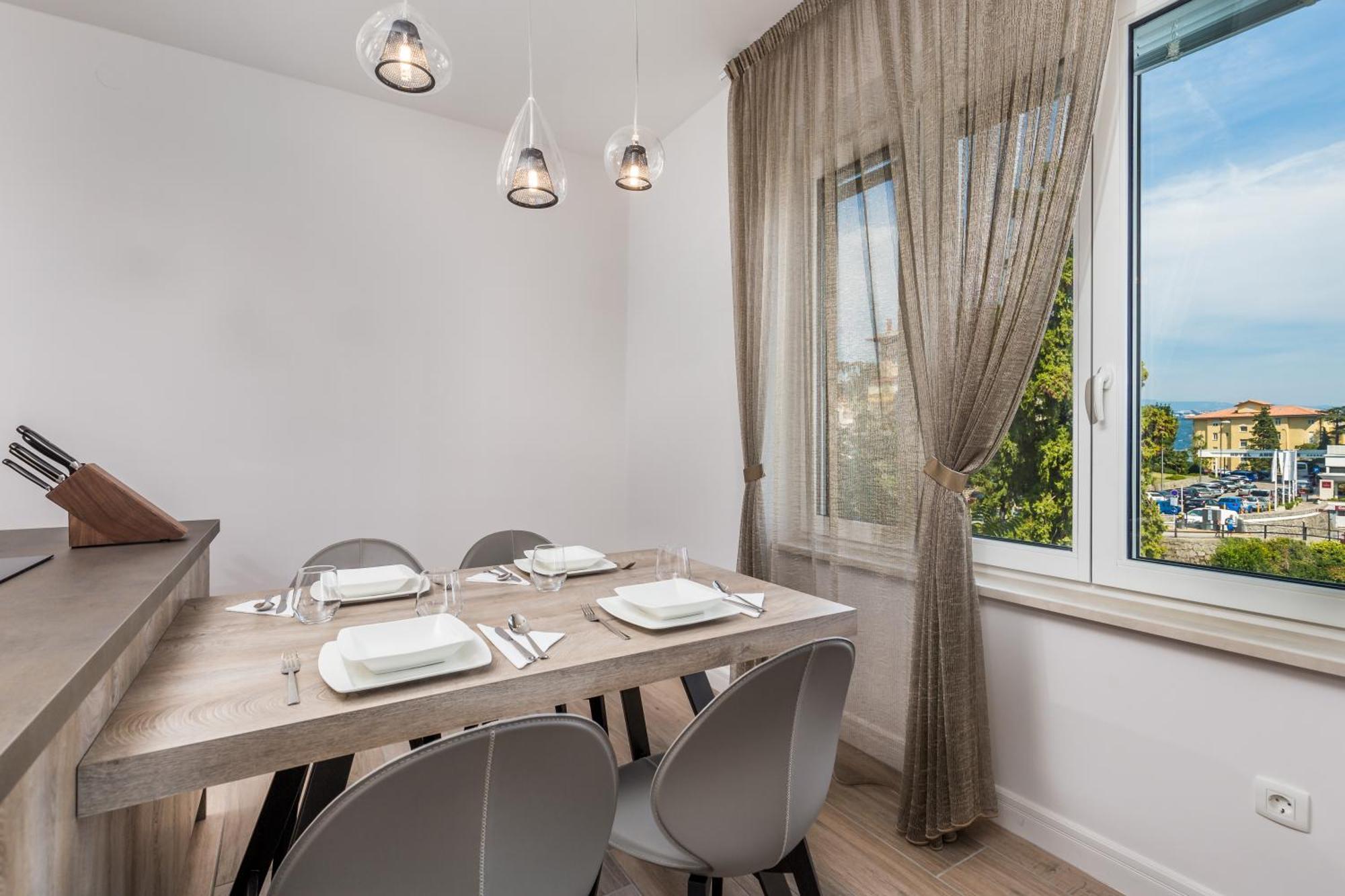 Apartments Liana Opatija Bilik gambar