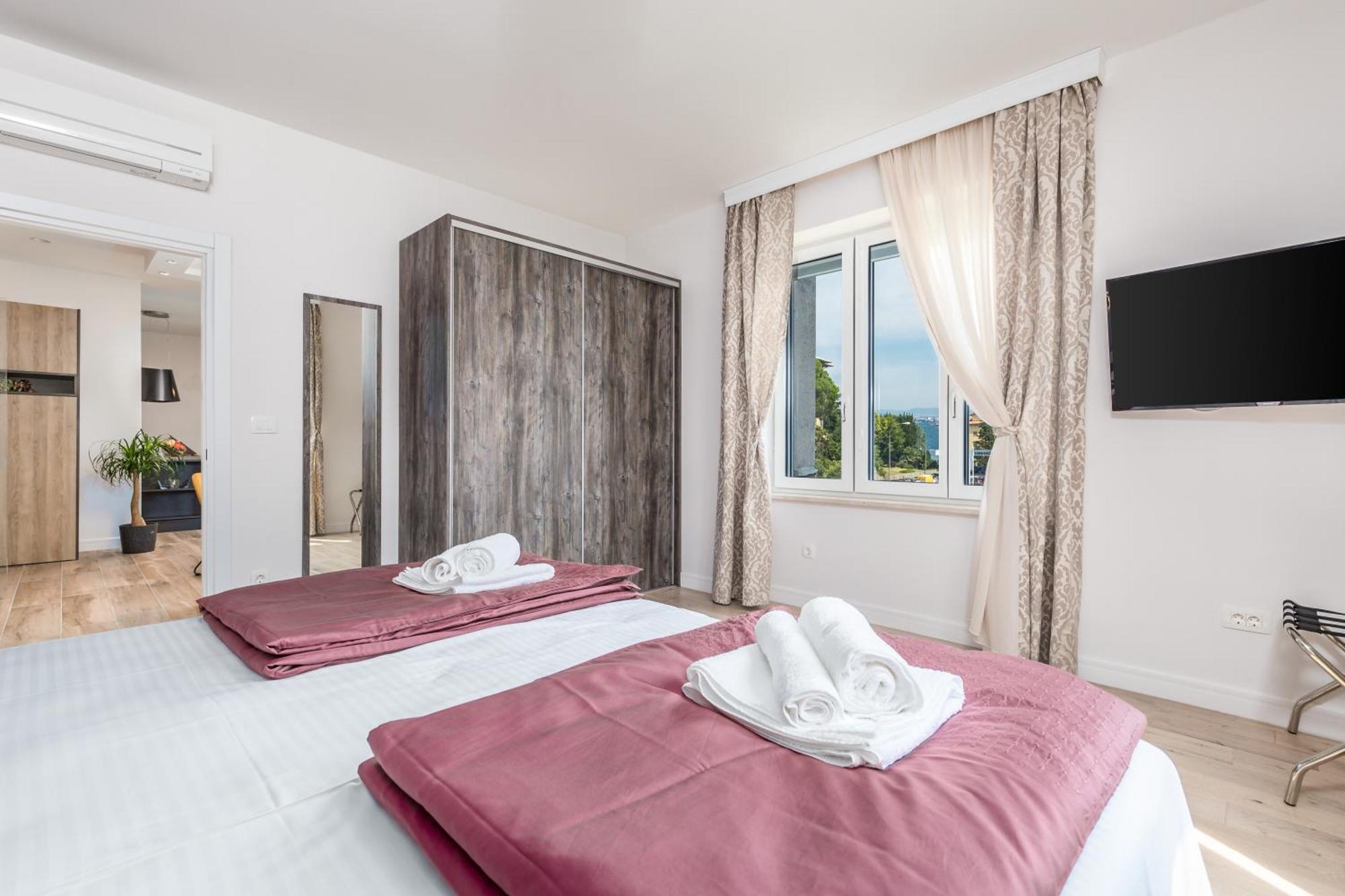 Apartments Liana Opatija Bilik gambar