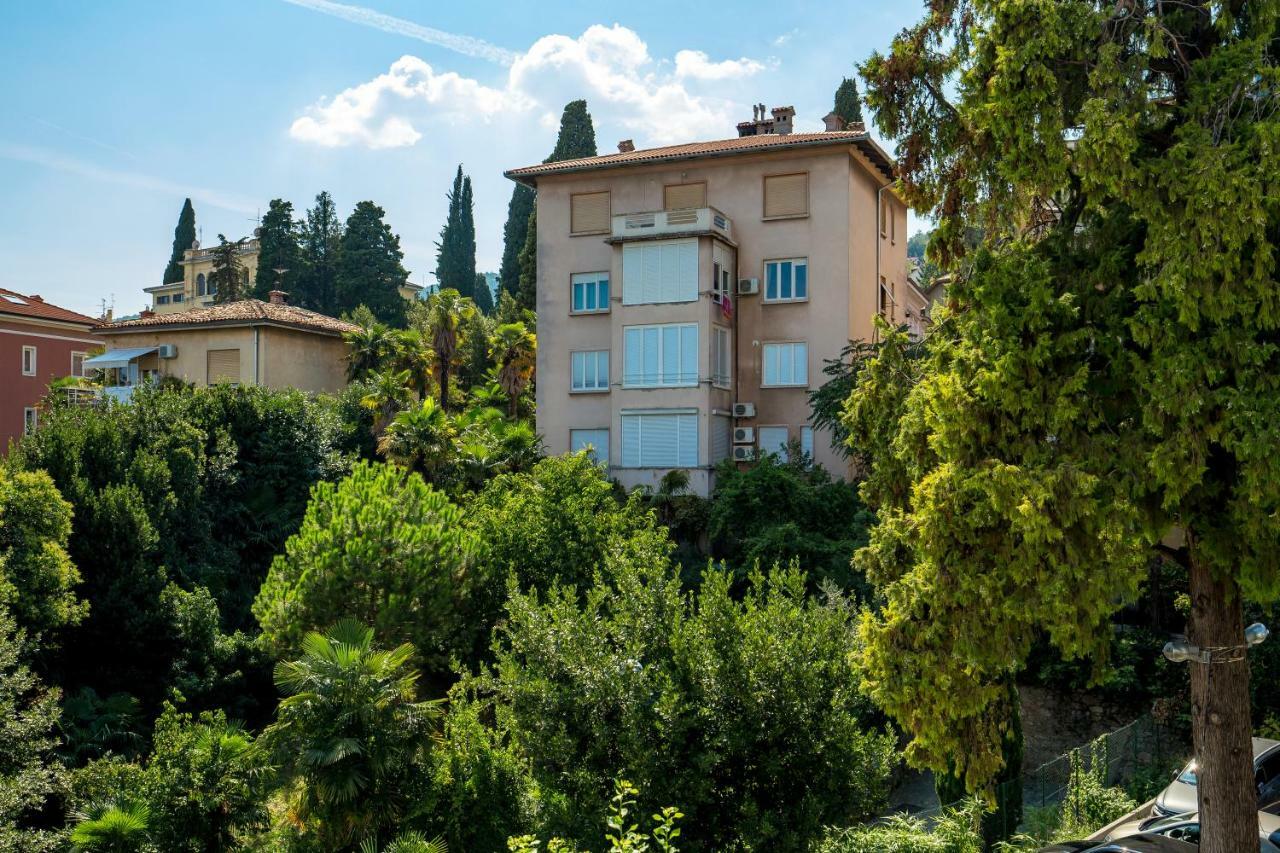 Apartments Liana Opatija Luaran gambar